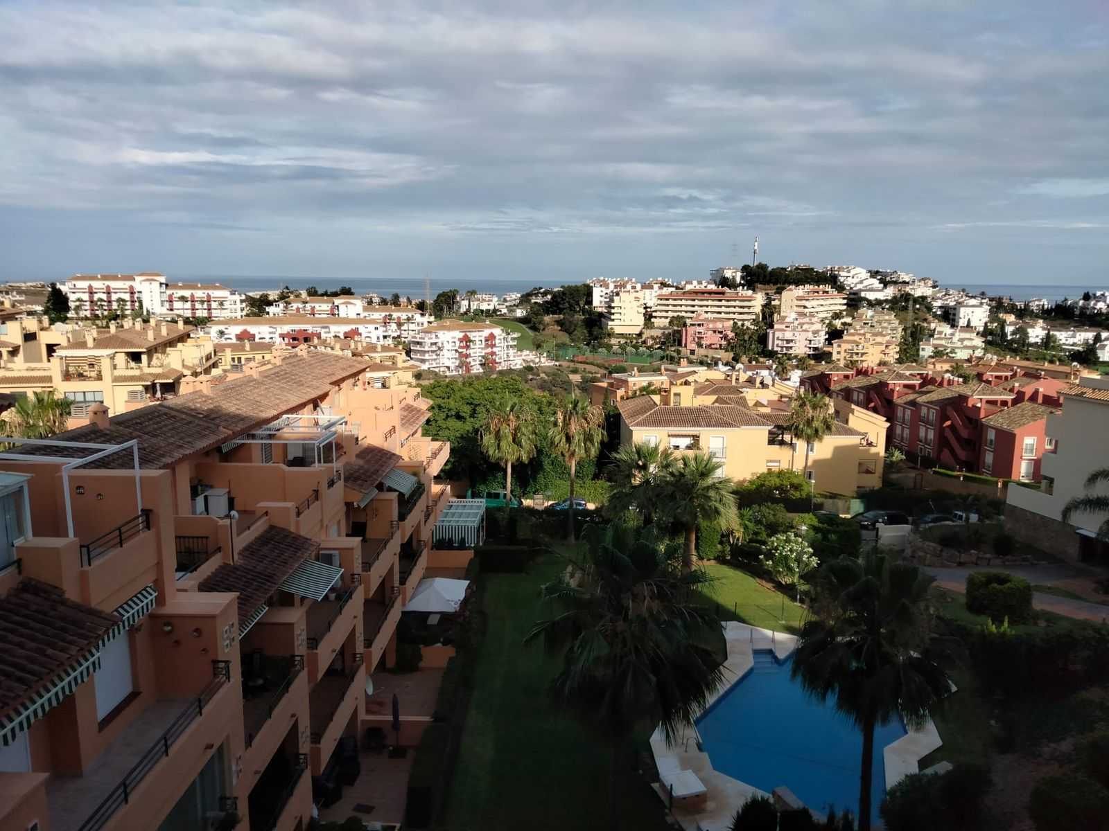 Condominium in Fuengirola, Andalusia 11890749