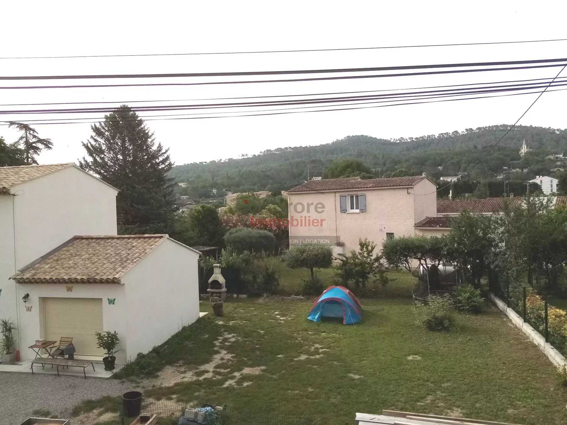 Condominium in Brignoles, Provence-Alpes-Cote d'Azur 11891052