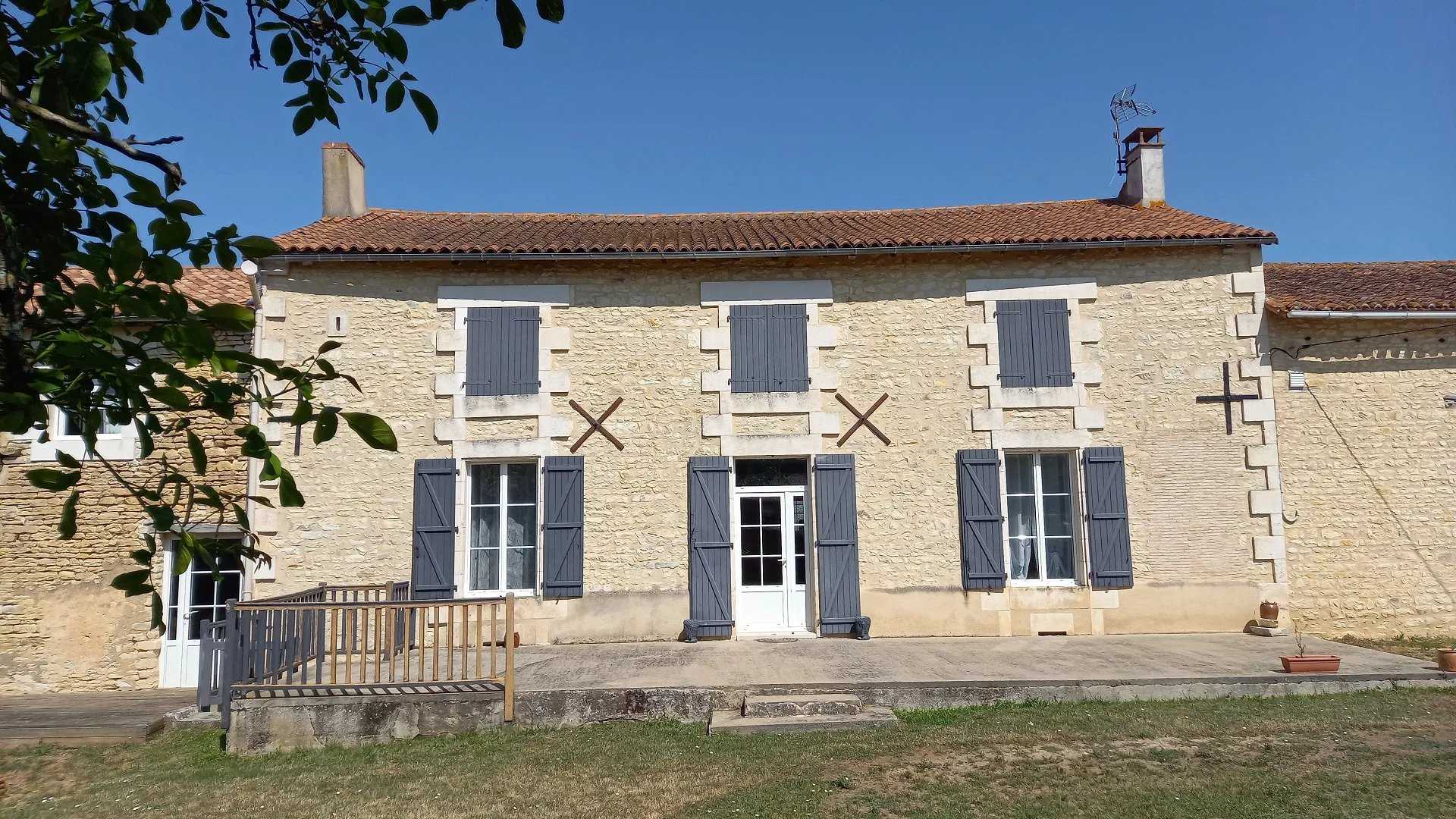 Будинок в Le Rochereau, Nouvelle-Aquitaine 11891100