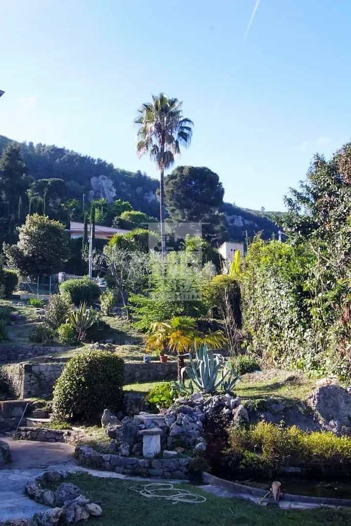 rumah dalam rumput, Provence-Alpes-Côte d'Azur 11891149