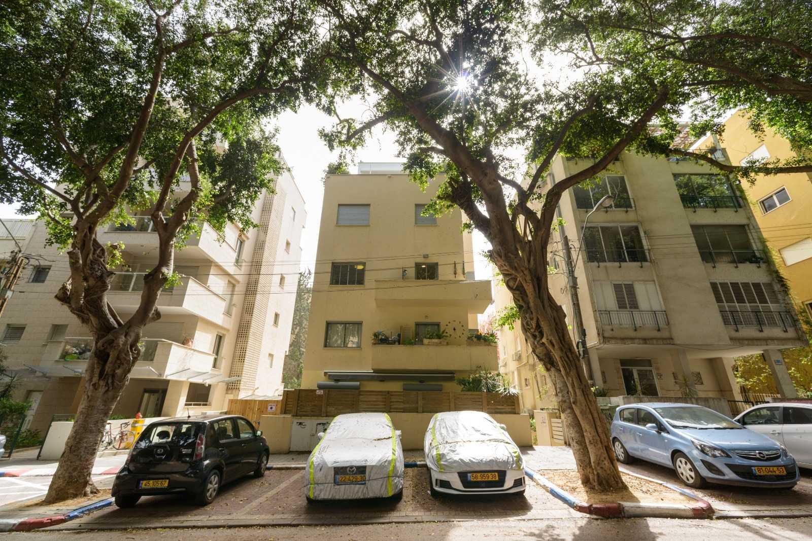 Condominium in Tel Aviv-Yafo, Jean Jaures Street 11891325