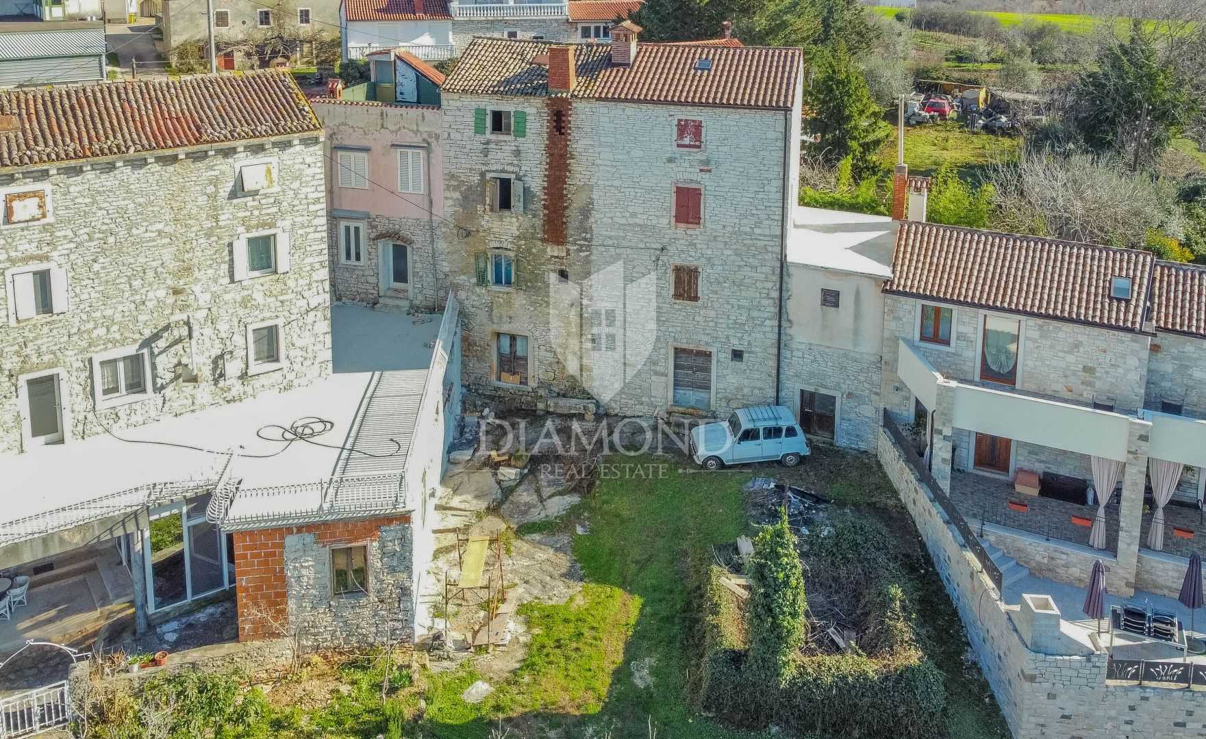Hus i Buje, Istria County 11891644