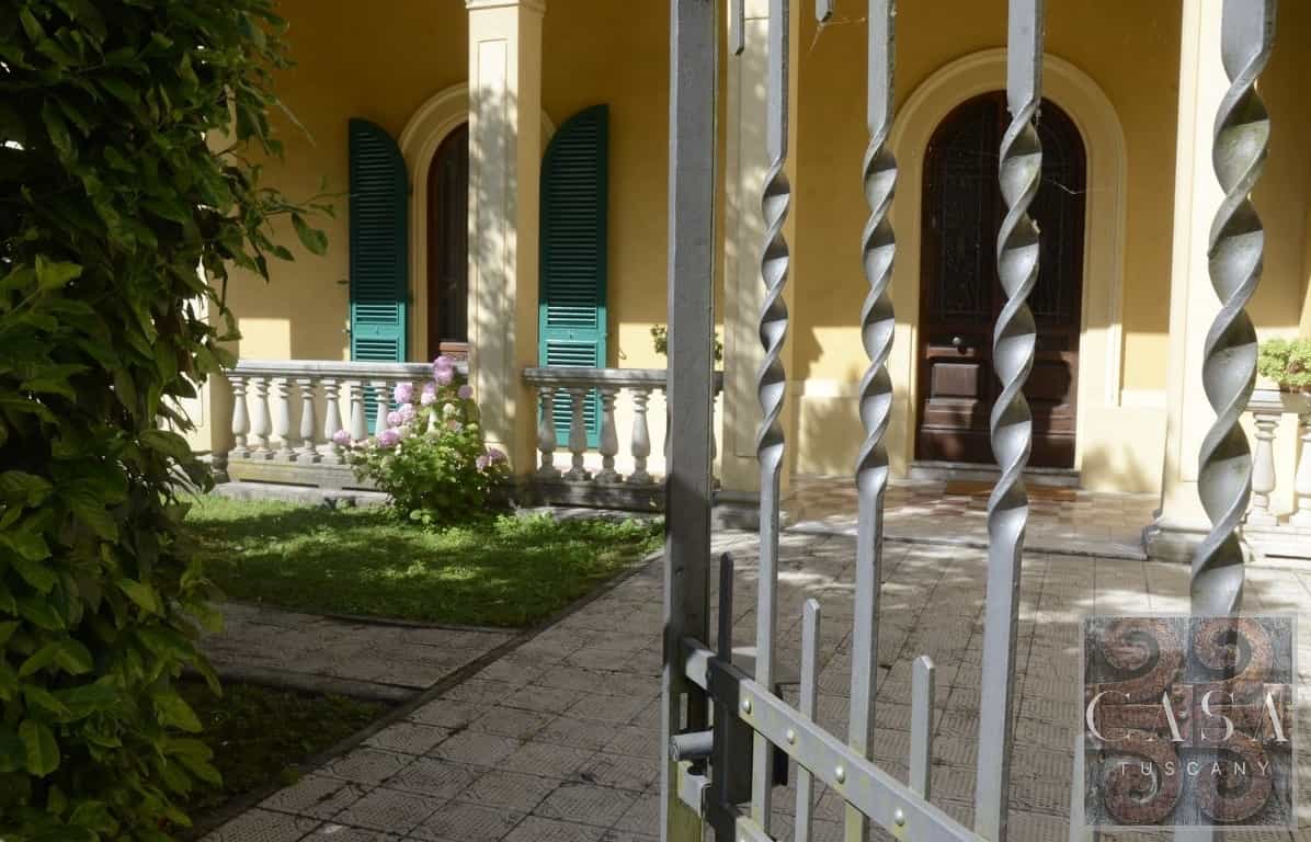 жилой дом в Barga, Tuscany 11891788