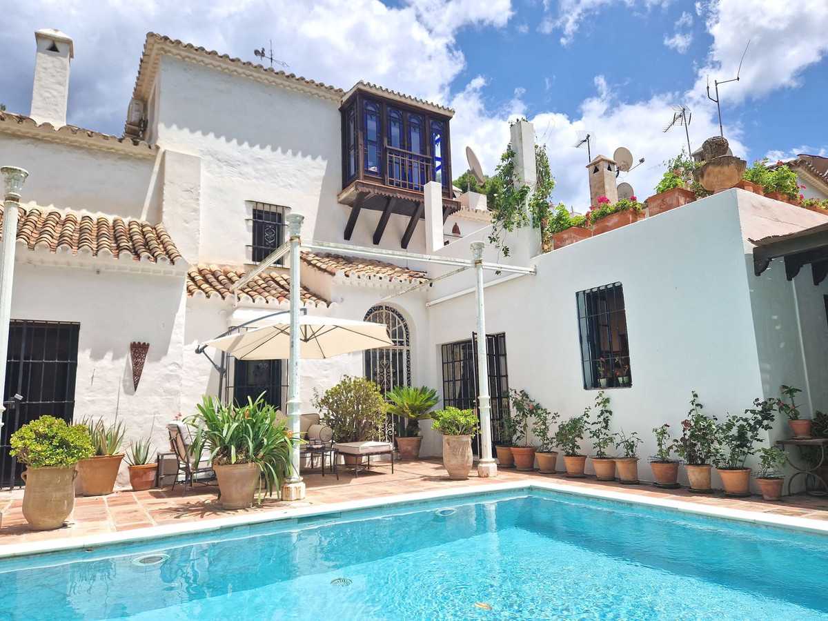 Haus im Marbella, Andalusia 11892342