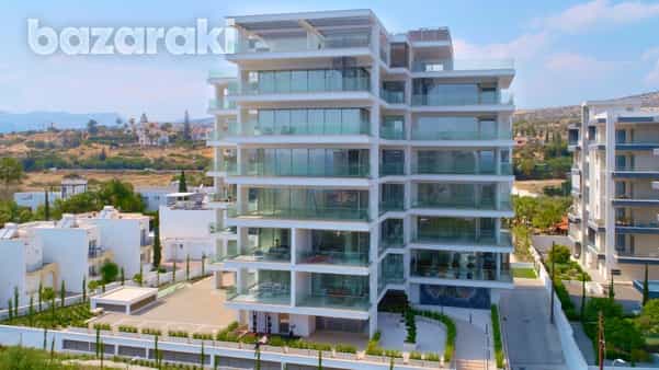 Condominium in Agios Tychon, Larnaka 11893024