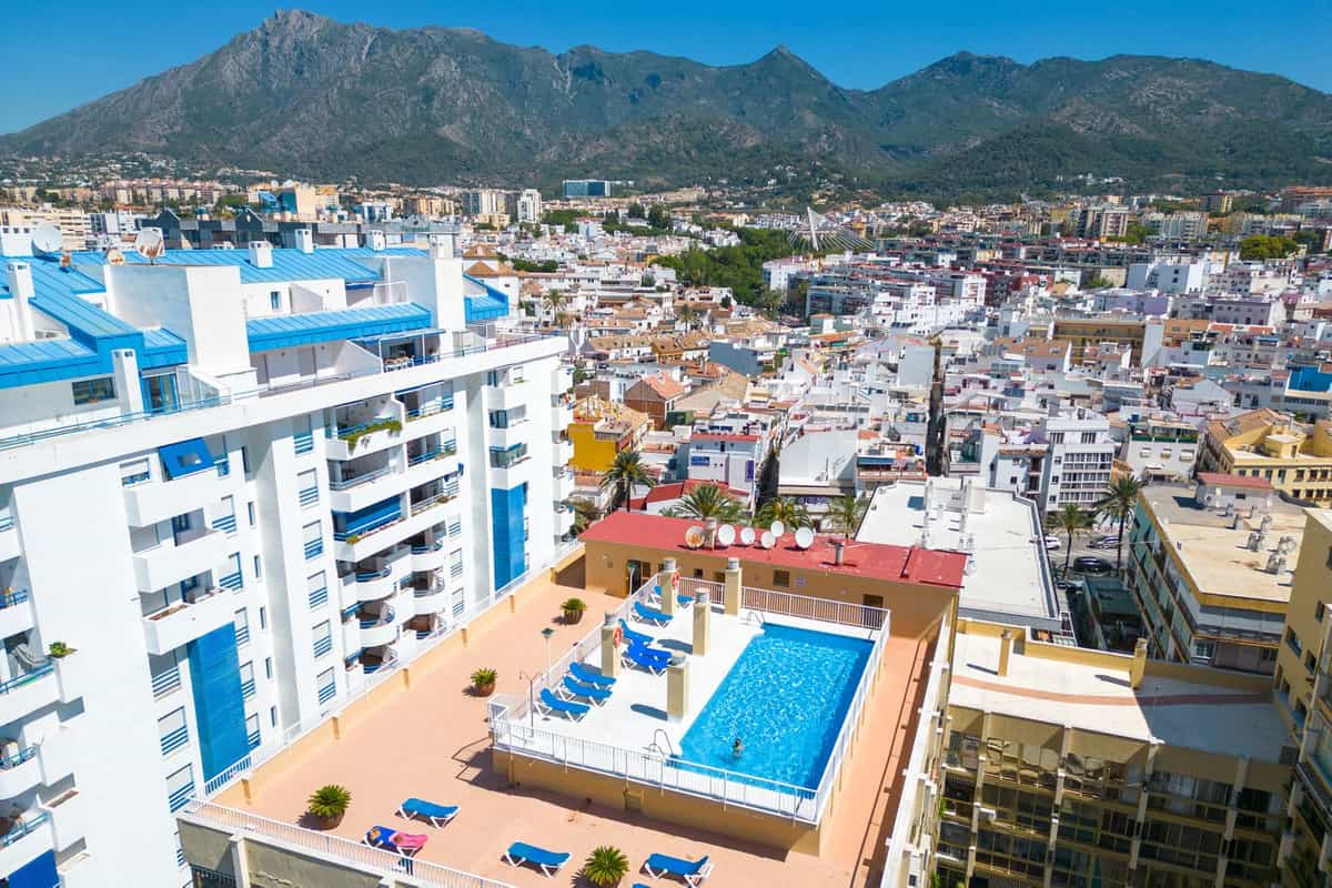 Condominium in Marbella, Andalusië 11893074