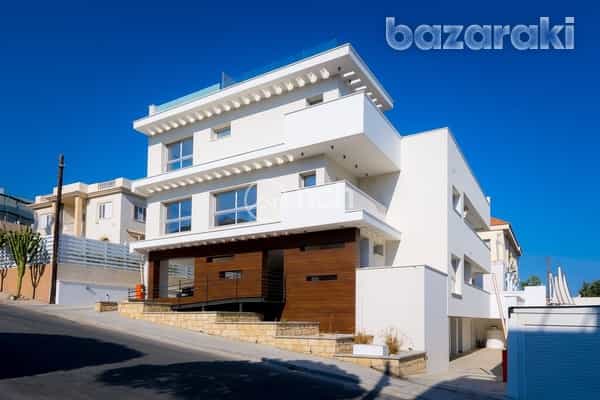 Condominium dans Germasogeia, Limassol 11894847