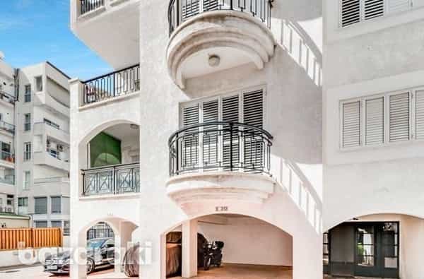 Condominium in Mouttagiaka, Limassol 11895444