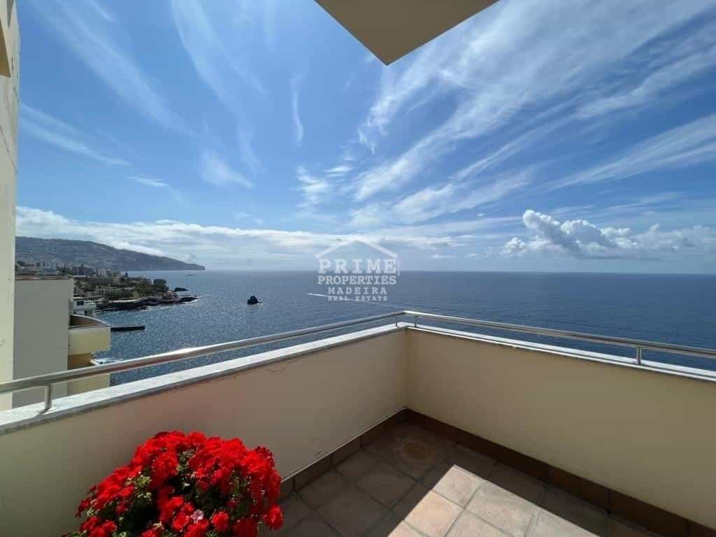 Condominio en Funchal, Madeira 11896408