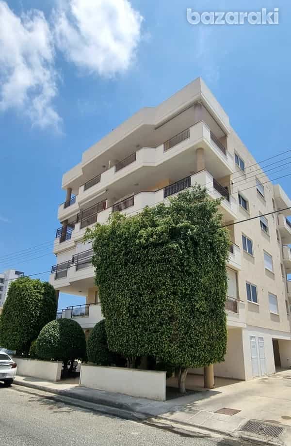 Condominium in Agios Athanasios, Limassol 11896652