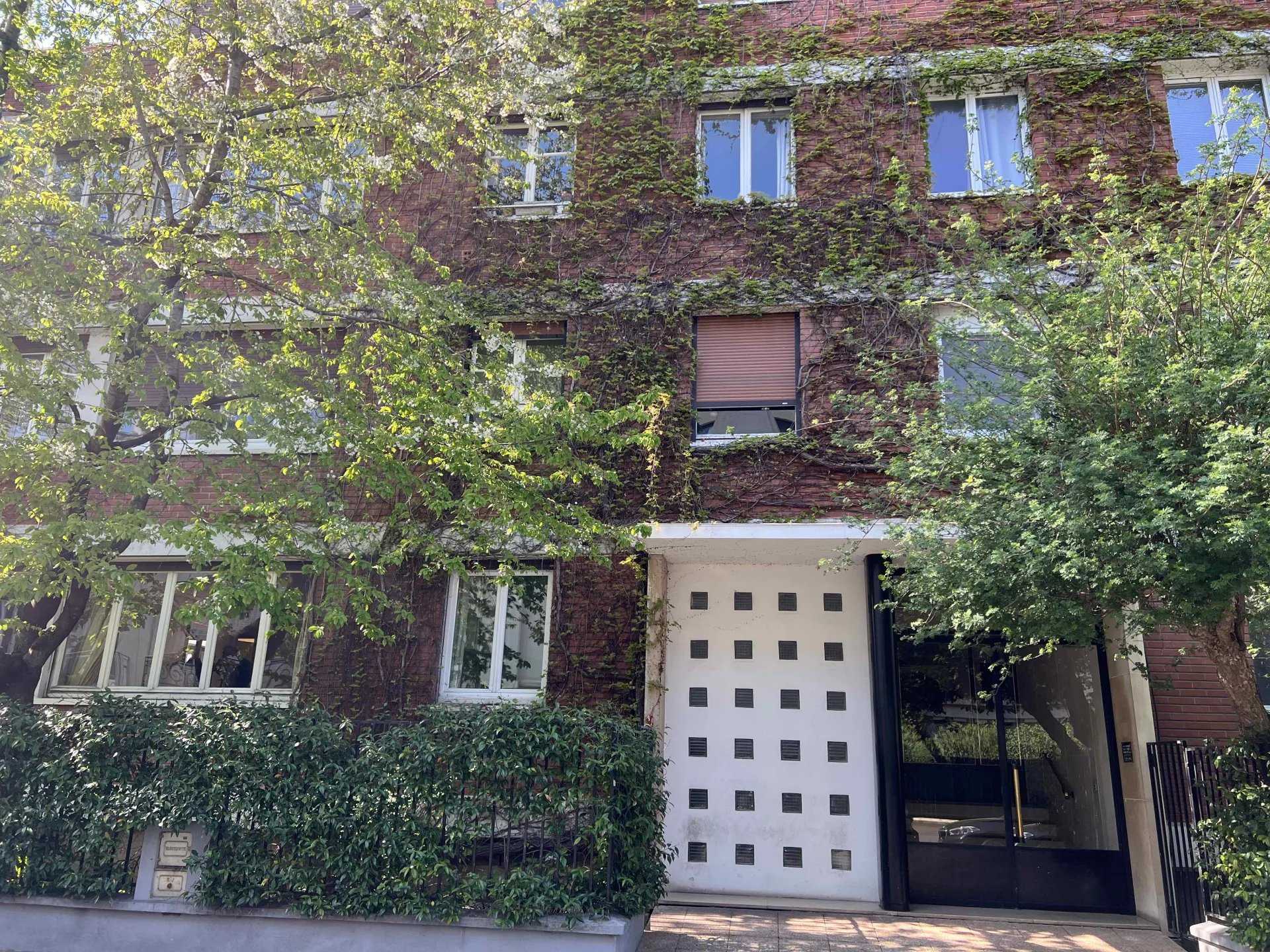 公寓 在 Neuilly-sur-Seine, Hauts-de-Seine 11897097