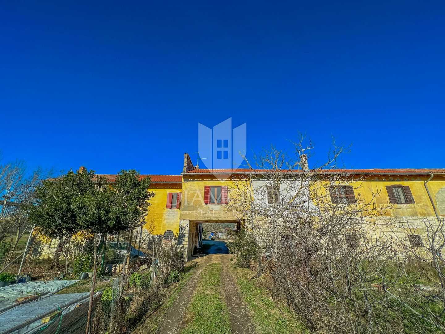 Condominium in Novigrad, Istria County 11897598