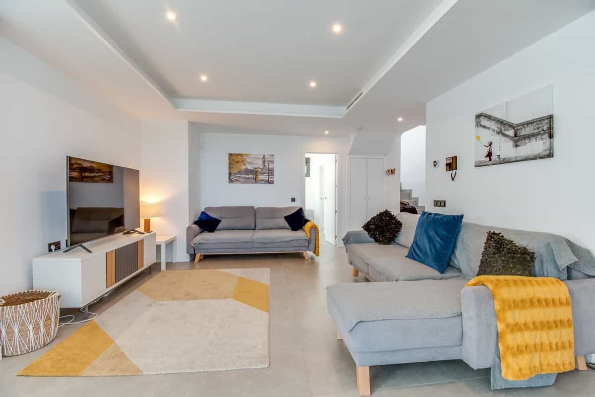 Condominium in Moncloa, Madrid 11898001