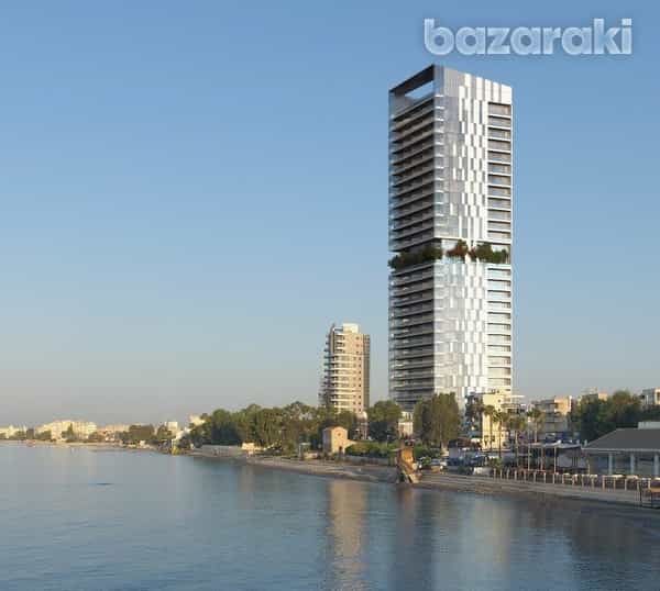 Condominio en Mouttagiaka, Limassol 11900126