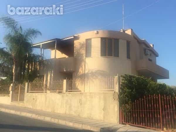 Dom w Agios Athanasios, Limassol 11900813