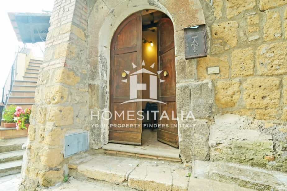 Dom w Civitella D'agliano, Lazio 11901009