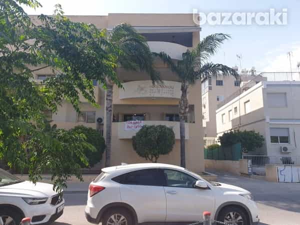 Condominium in Agia Fylaxis, Lemesos 11902374