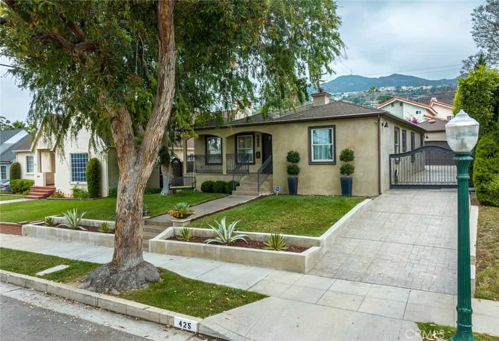 Rumah di Glendale, Kalifornia 11904033
