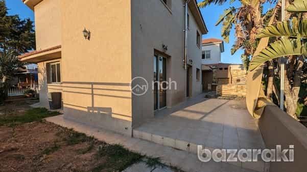 жилой дом в Kato Polemidia, Limassol 11905766