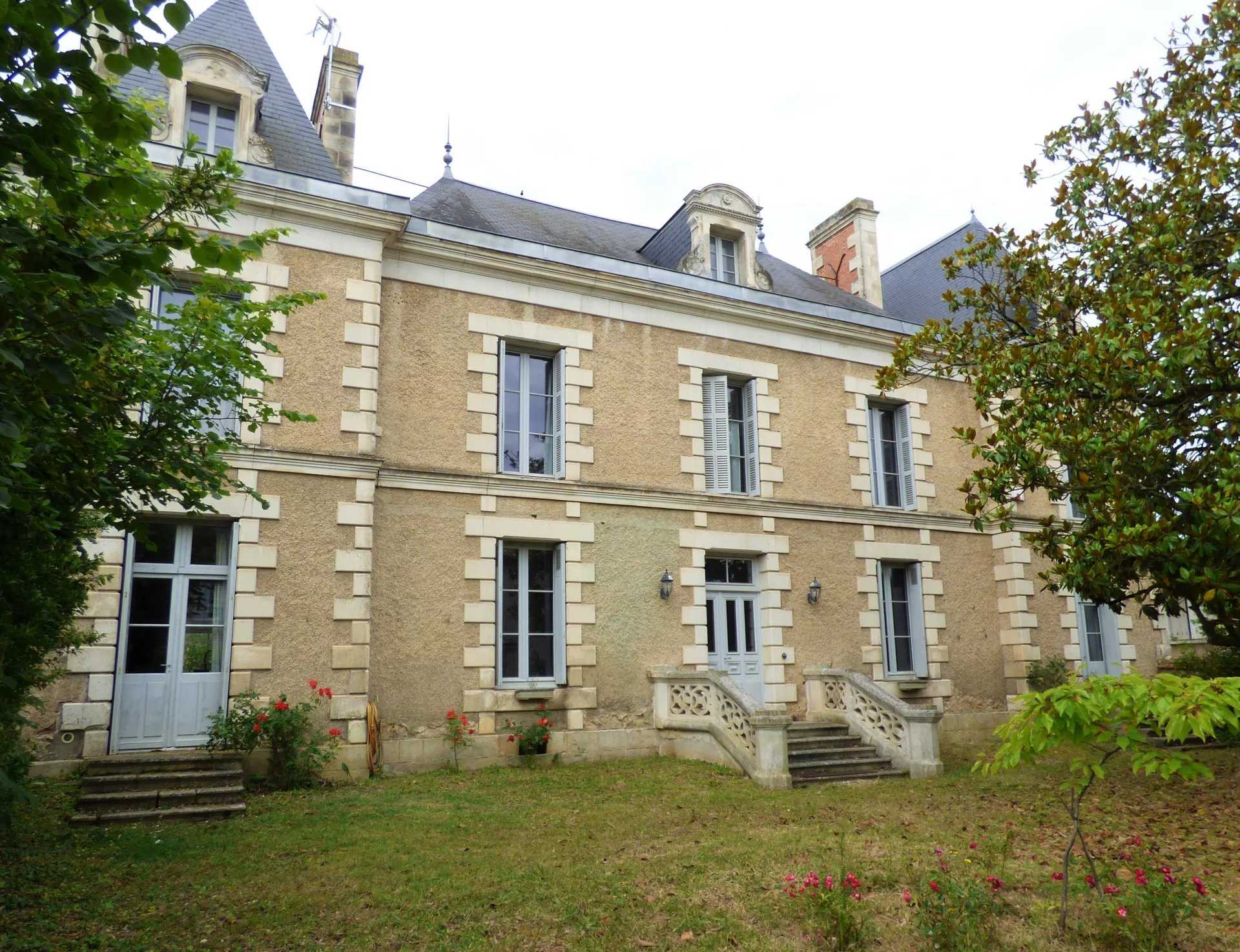 Hus i Vouille, Nouvelle-Aquitaine 11907101