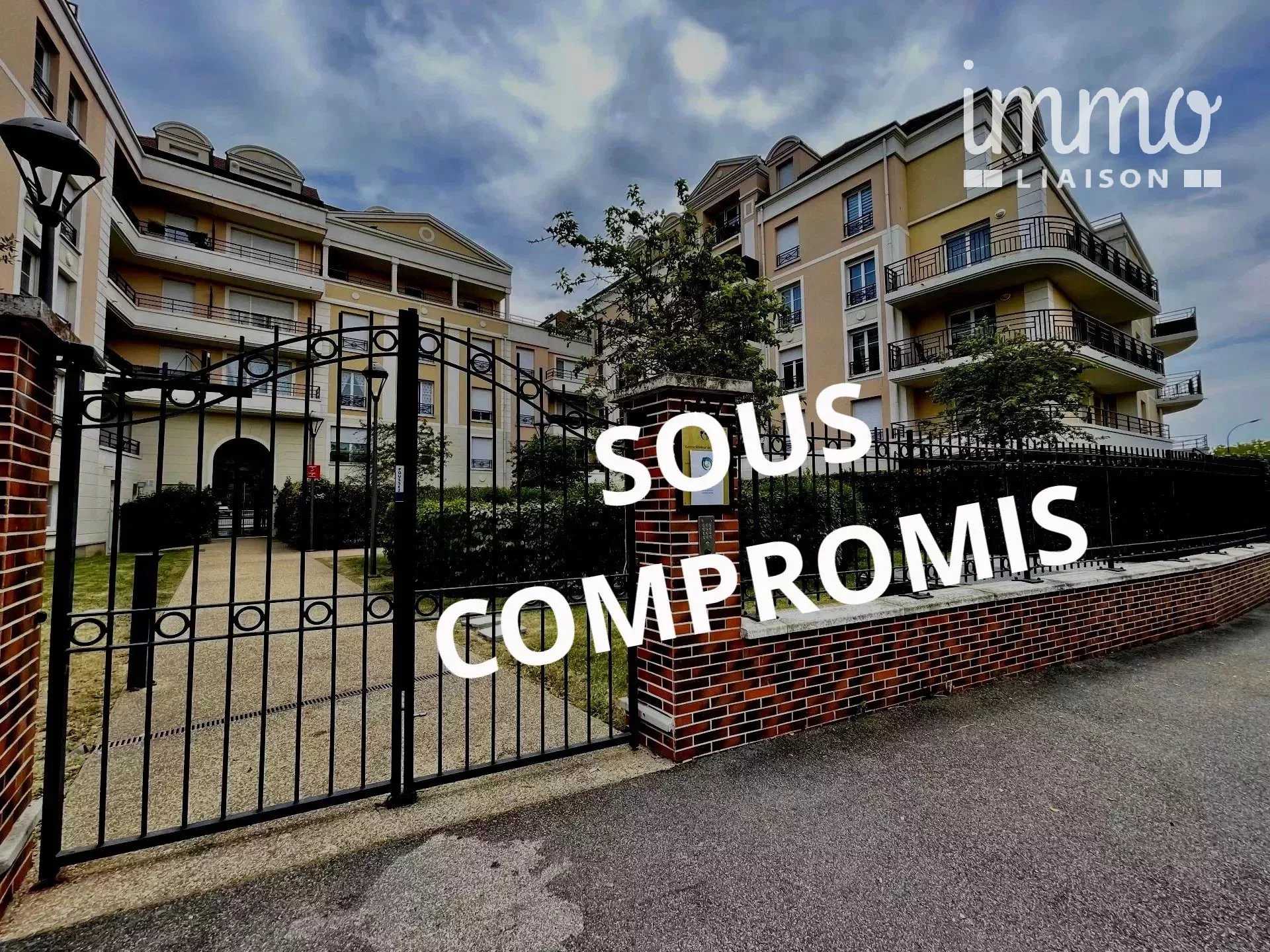 Condominium in Plaisir, Ile-de-France 11907242