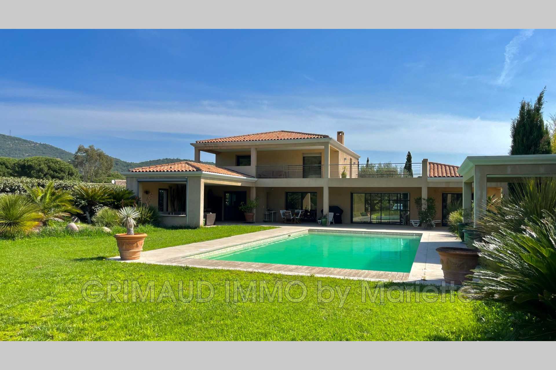 House in Grimaud, Provence-Alpes-Cote d'Azur 11907435