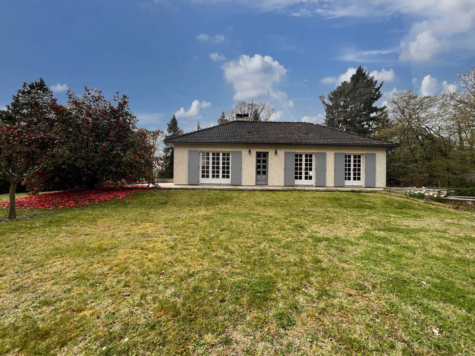 Casa nel Civray, Nouvelle-Aquitaine 11907680