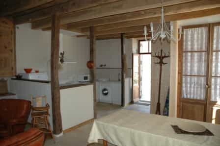 房子 在 Terres-de-Haute-Charente, Nouvelle-Aquitaine 11907701