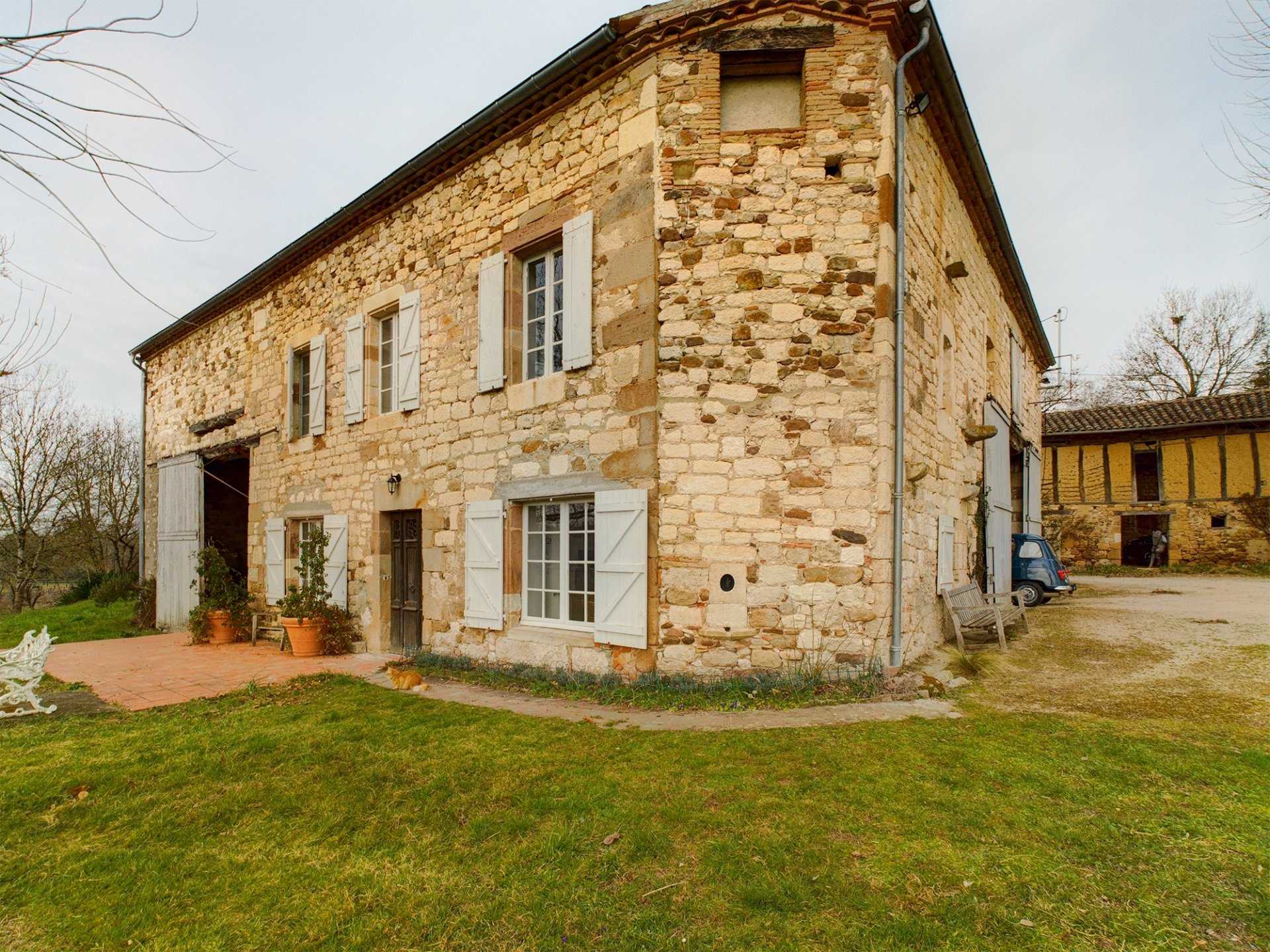 Rumah di Castelnau-de-Montmiral, Occitanie 11907705