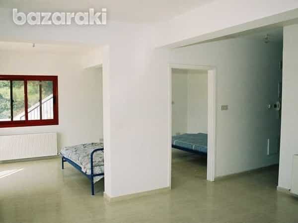 Будинок в Moniatis, Limassol 11908162