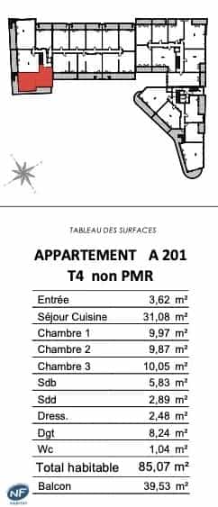 Condominium in Villeneuve-Loubet, Provence-Alpes-Cote d'Azur 11908932