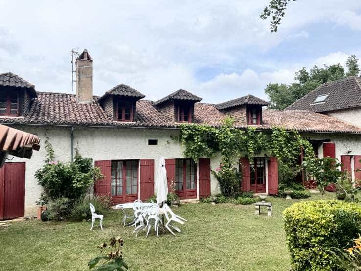 Rumah di Serandon, Nouvelle-Aquitaine 11910032