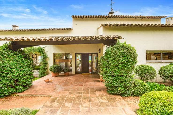 House in Biot, Provence-Alpes-Cote d'Azur 11910044