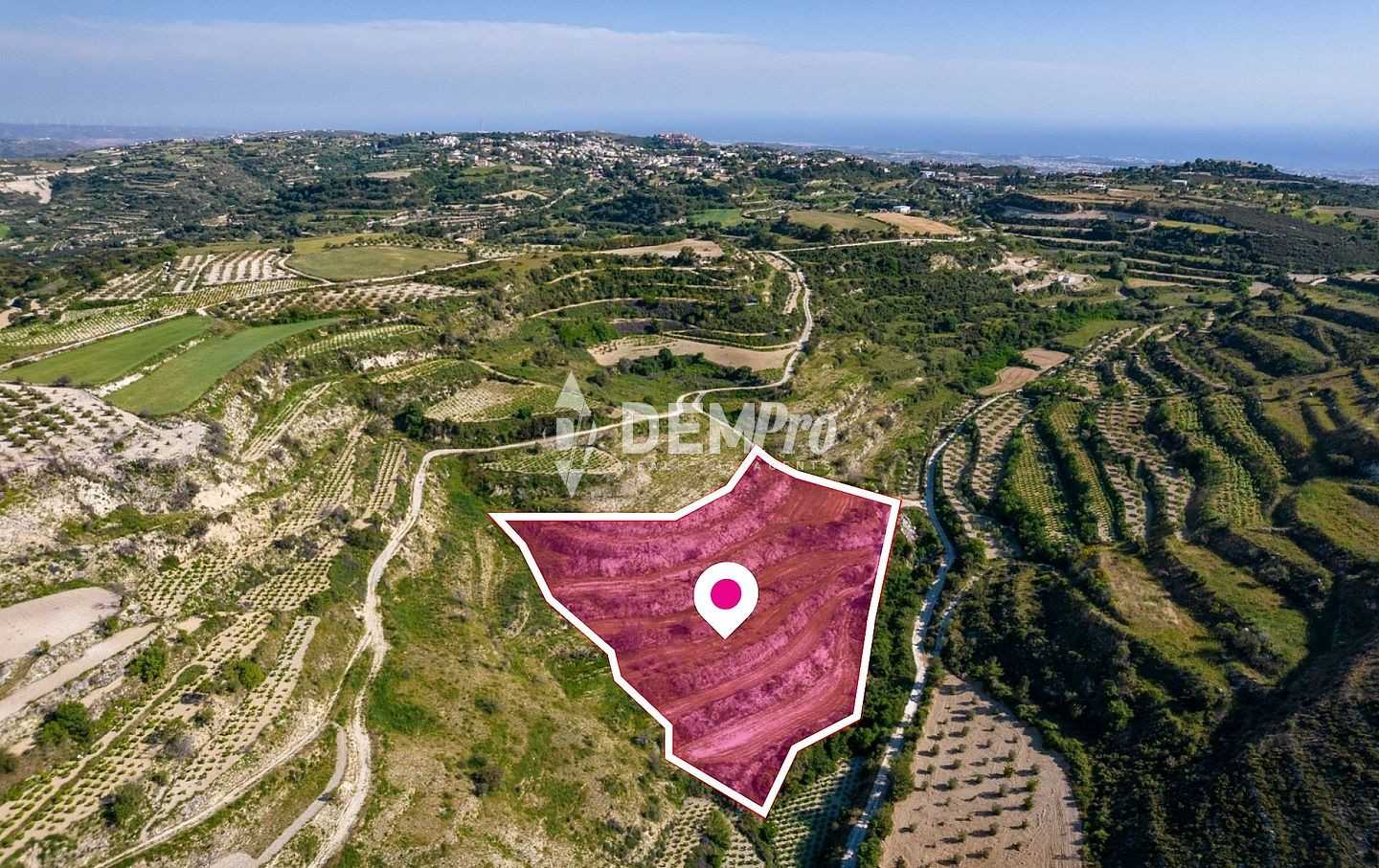 Tanah dalam Mesogi, Pafos 11910270