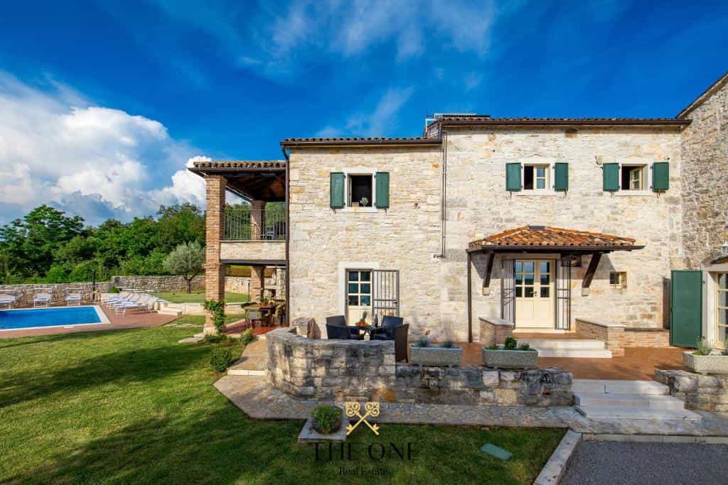 Rumah di Tinjan, Istria County 11912390