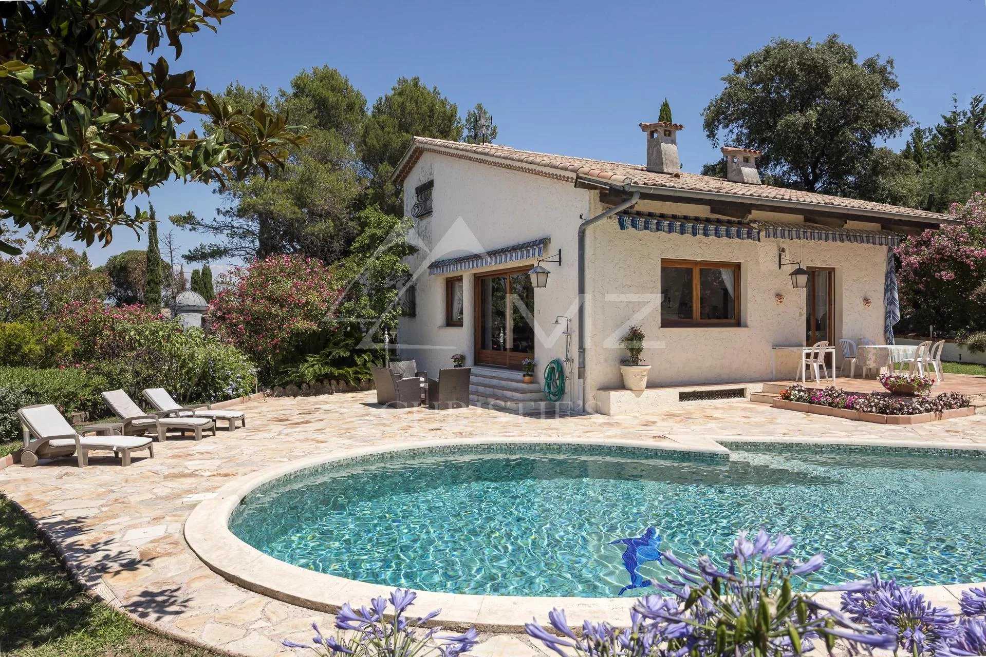 Hus i Vallauris, Provence-Alpes-Cote d'Azur 11912495