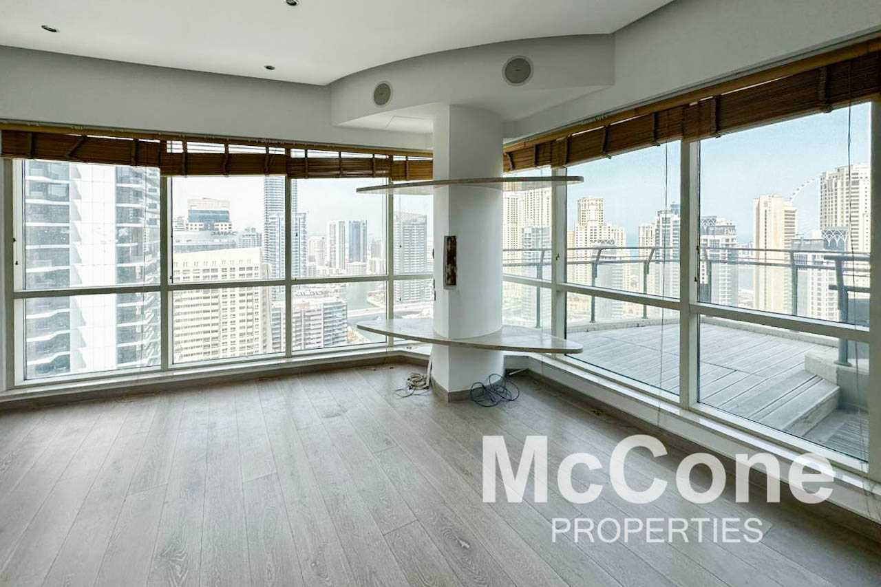 Condominium in Dubai, Dubayy 11912528