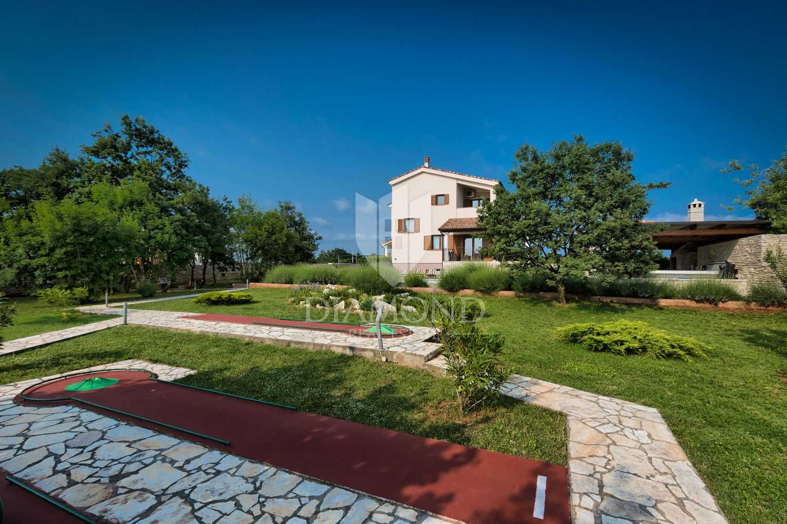 жилой дом в Svetvinčenat, Istria County 11912730