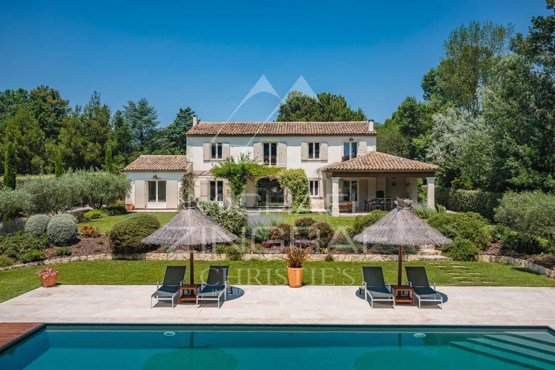 Dom w Saint-Remy-de-Provence, Prowansja-Alpy-Lazurowe Wybrzeże 11913899