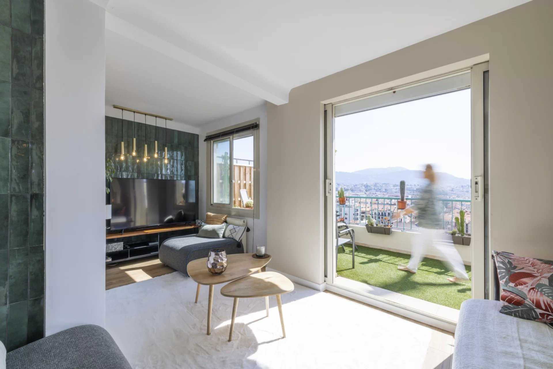 Condominium dans Nice, Alpes-Maritimes 11913903
