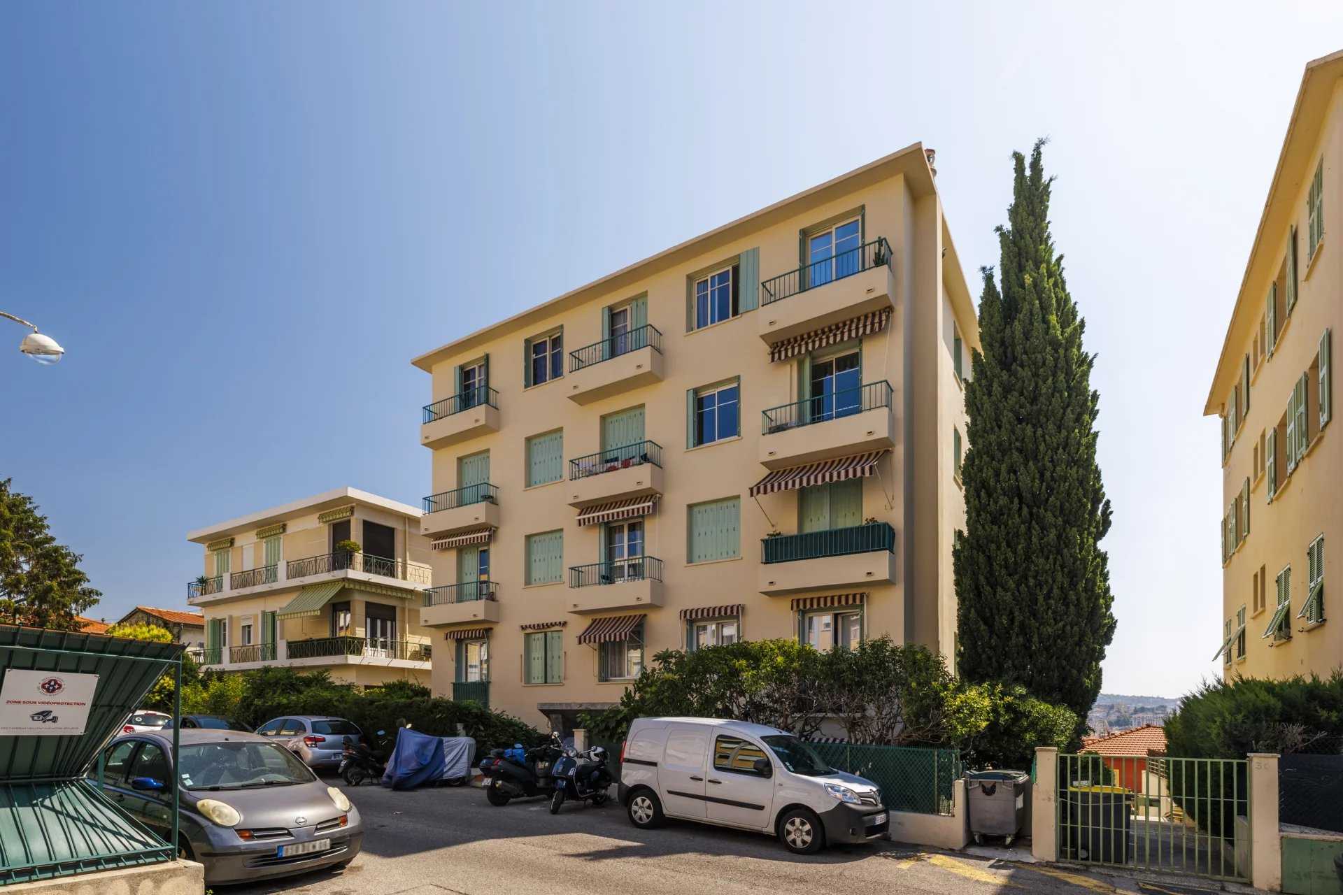 Condominium dans Nice, Alpes-Maritimes 11913903