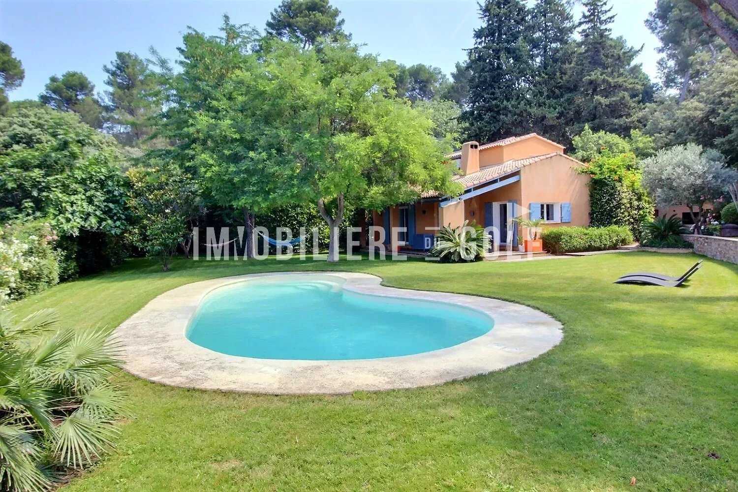 House in Eoures, Provence-Alpes-Cote d'Azur 11913939