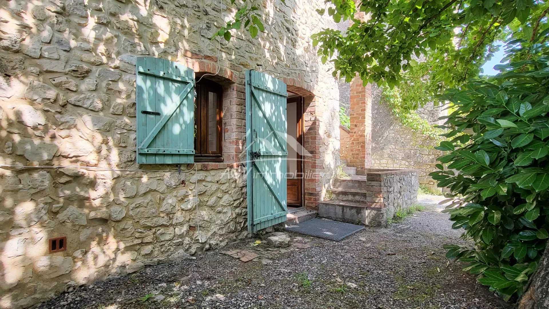 Talo sisään Saint-Privat-des-Vieux, Occitanie 11913941