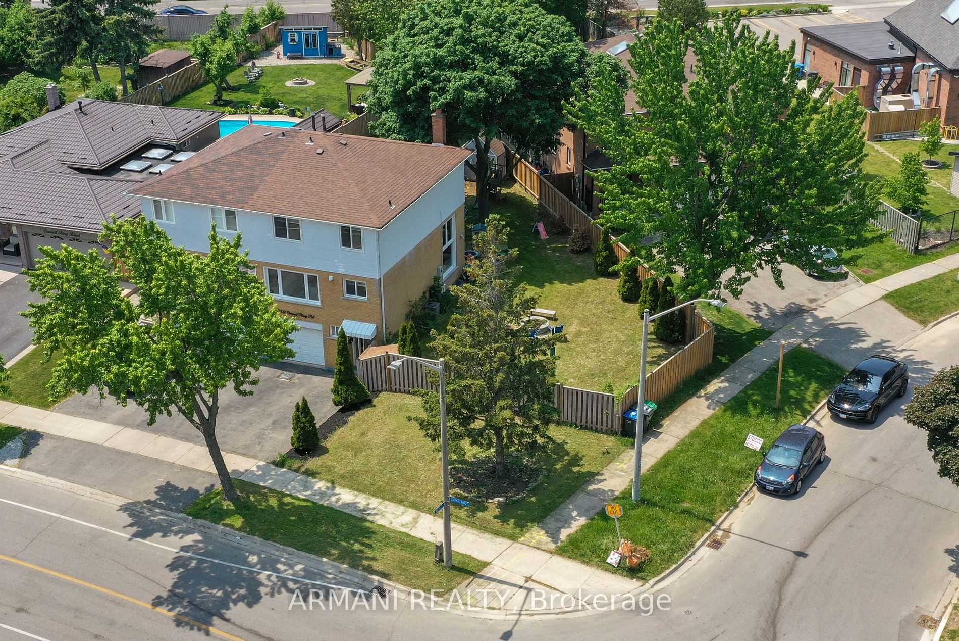 House in Mississauga, 2738 Council Ring Road 11914218