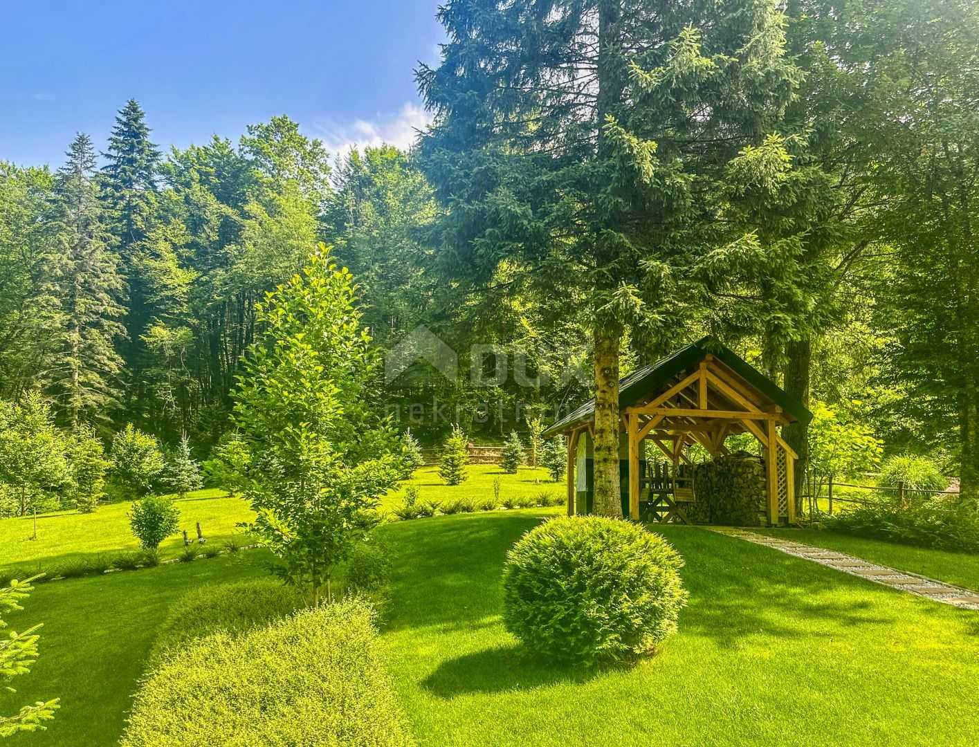 Huis in Brod na Kupi, Primorje-Gorski Kotar County 11914356