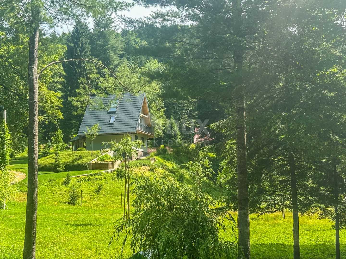 σπίτι σε Brod na Kupi, Primorje-Gorski Kotar County 11914356