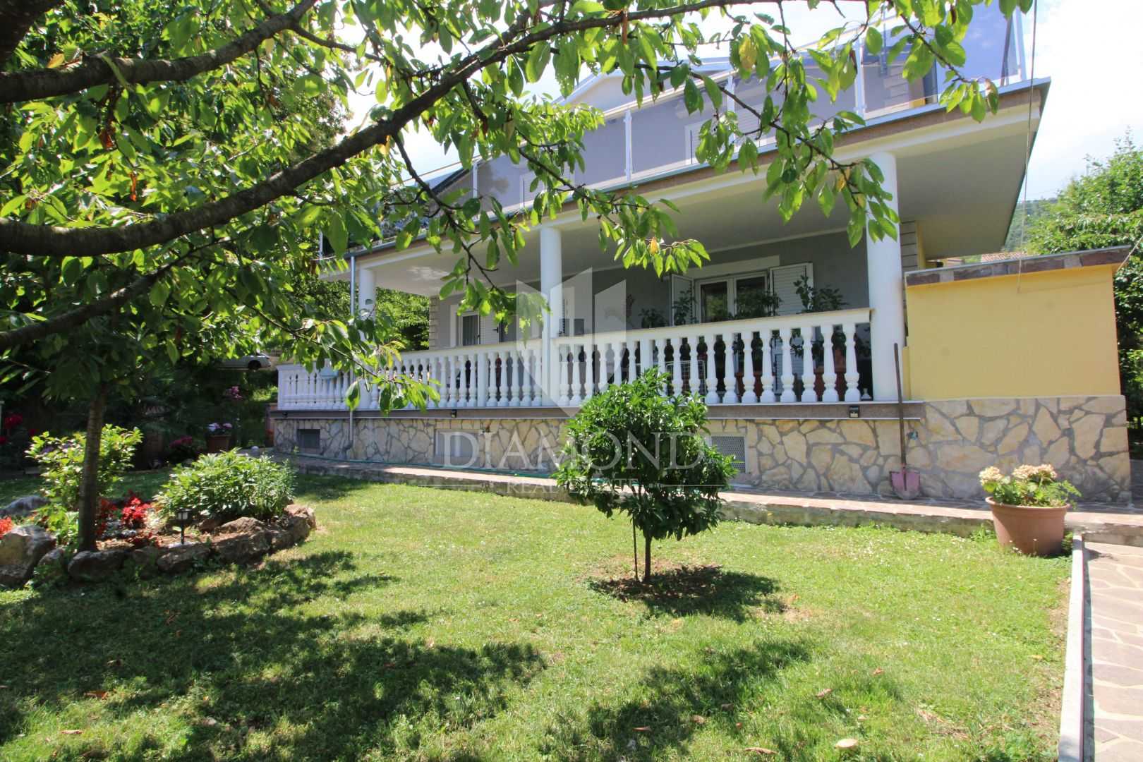 Condominium dans Oprič, Primorje-Gorski Kotar County 11914513