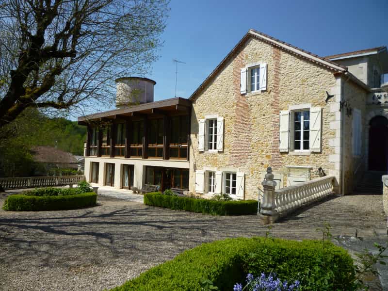 Rumah di Fumel, Nouvelle-Aquitaine 11914947
