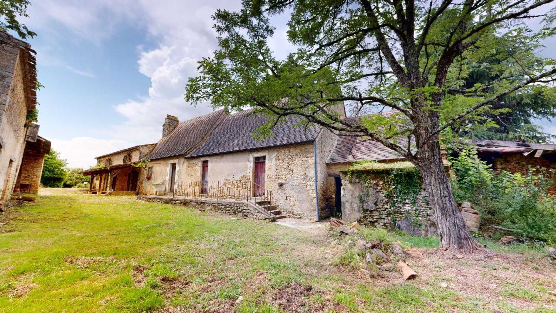 Talo sisään Le Buisson-de-Cadouin, Nouvelle-Aquitaine 11916989
