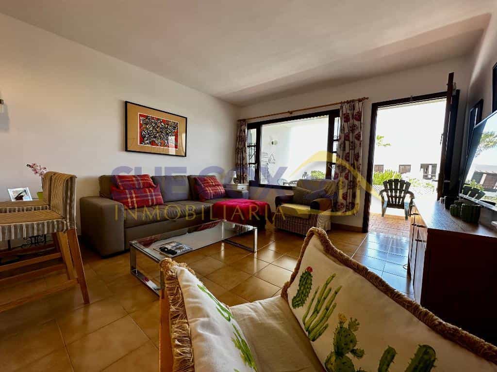 Condominium in Arrecife, Canarische eilanden 11917081